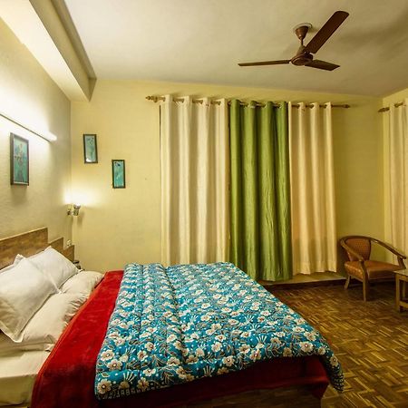 Kalinga Grand Hotel Manāli Esterno foto