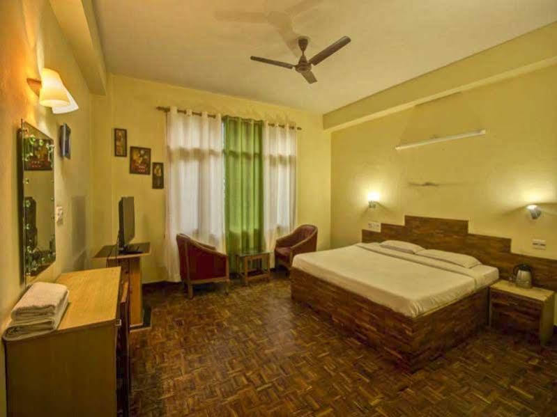 Kalinga Grand Hotel Manāli Esterno foto